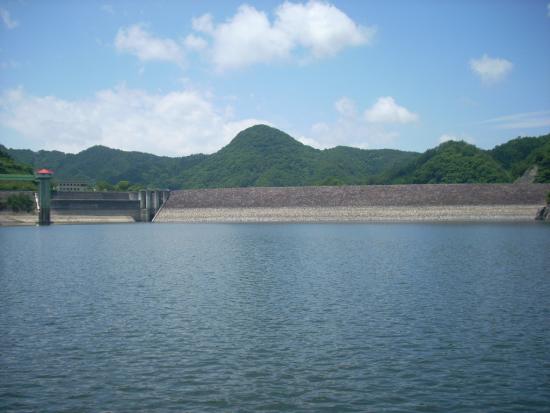 ダム湖(能泉湖)