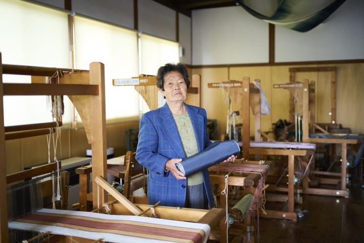 甲州大石紬織物職人・梶原道子さん写真1