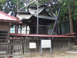 諏訪神社本殿