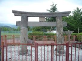 旧金桜神社石鳥居