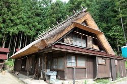 西湖いやしの里根場旧渡辺家住宅主屋