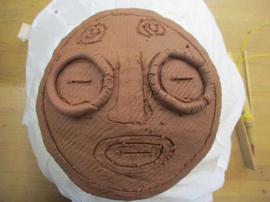 画像：粘土紐を付ける