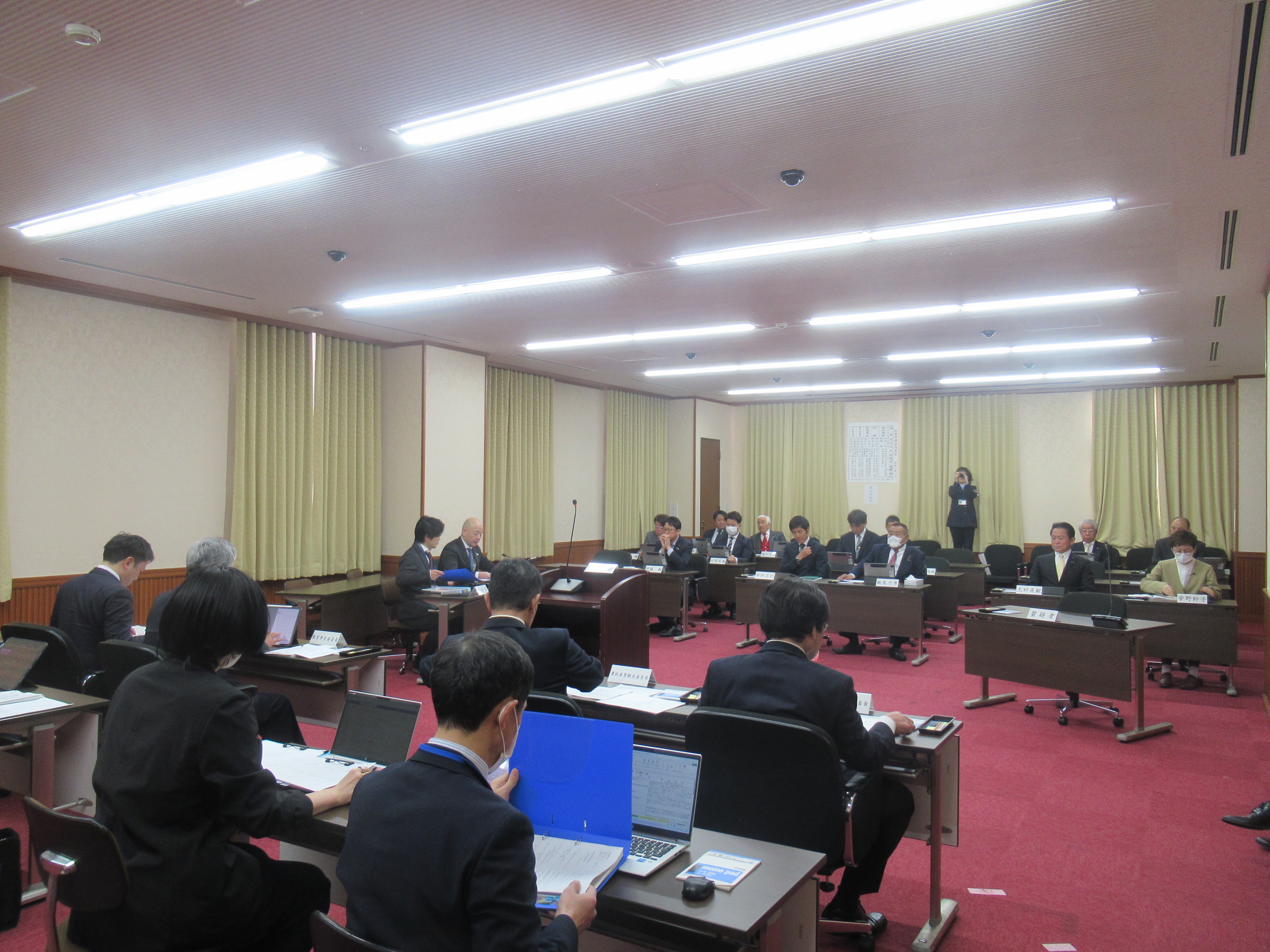 R80312予算特別委員会