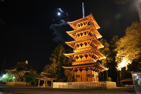 身延山久遠寺五重塔