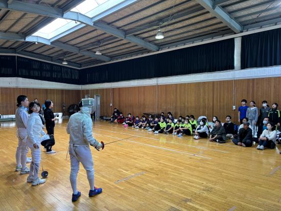 フェンシング２