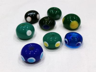 画像：トンボ玉の制作例