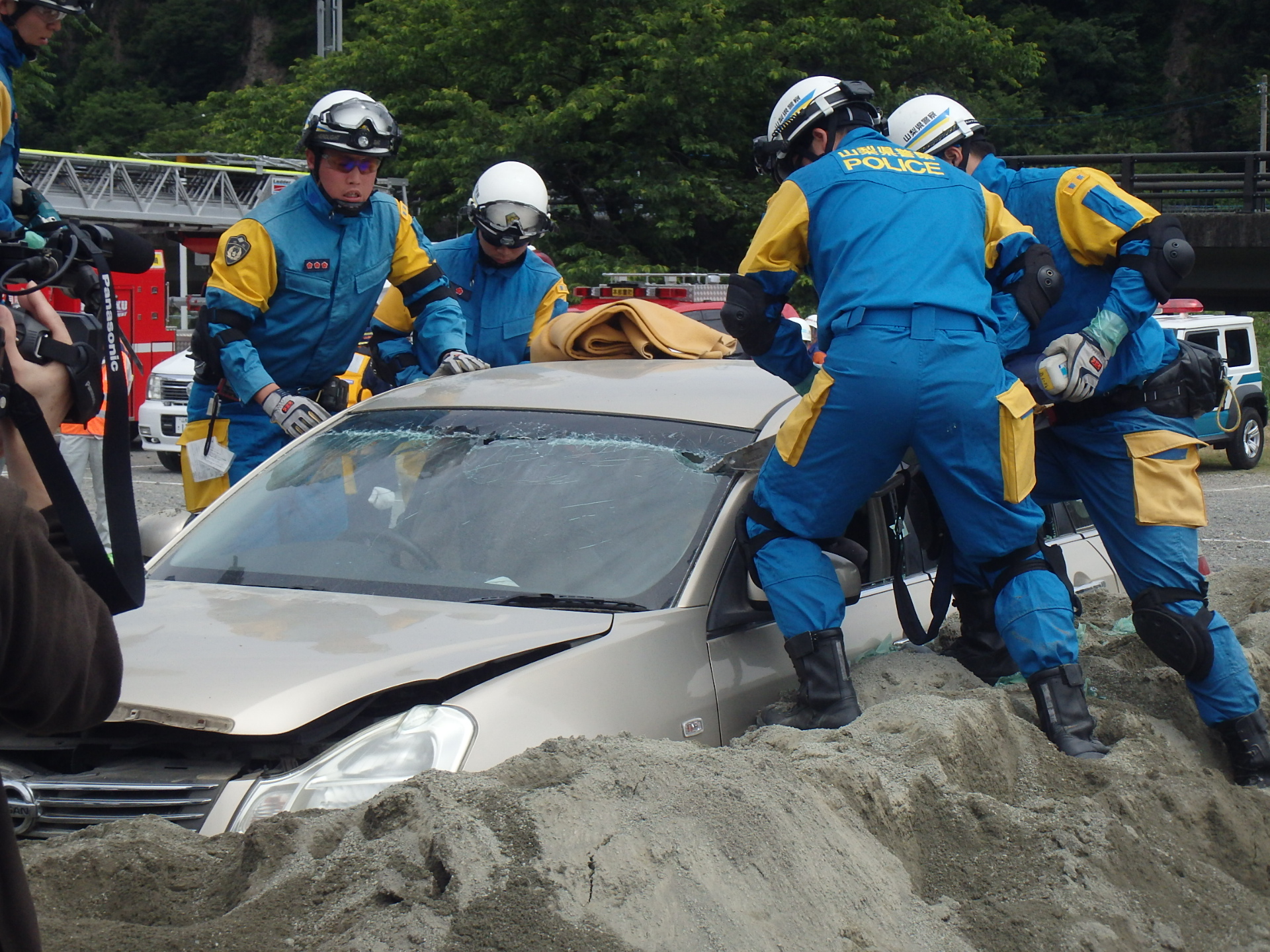 埋没車両