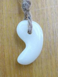 勾玉の制作例