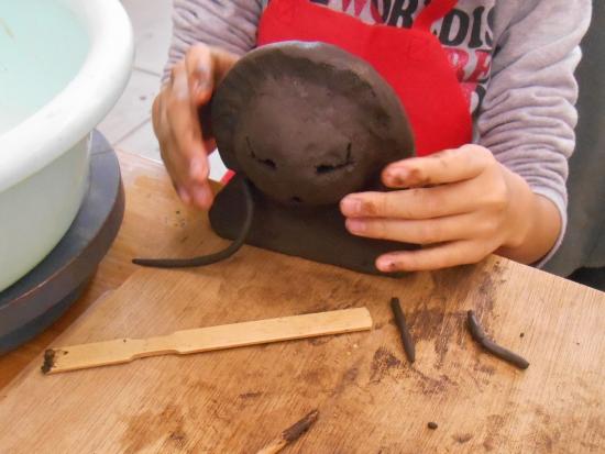 画像：土偶作りの様子