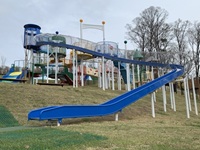 自由広場新遊具