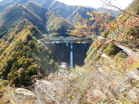 令和4年11月2日に撮影した深城ダム3