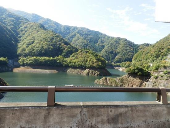 令和6年10月23日の深城ダム1