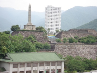 0244_甲府城跡鉄門1