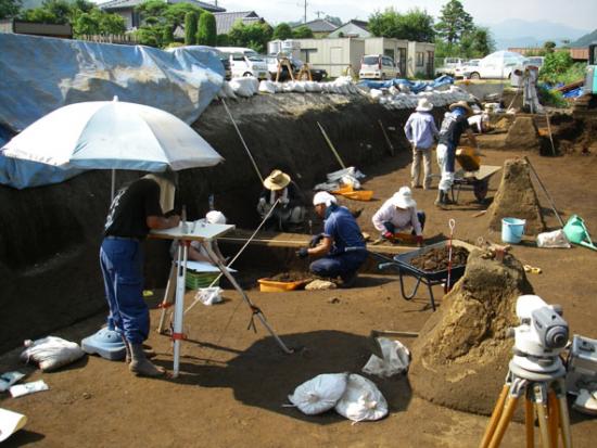 美通遺跡B区4調査風景