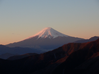 01奈良倉山から見た富士山2