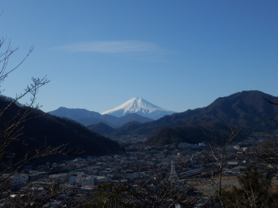 05丸山公園から見た富士山