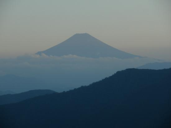 20140806奈良倉山から見た富士山