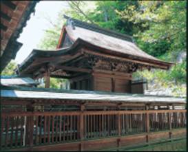 山梨岡神社本殿