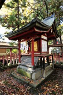 窪八幡神社末社比咩三神本殿