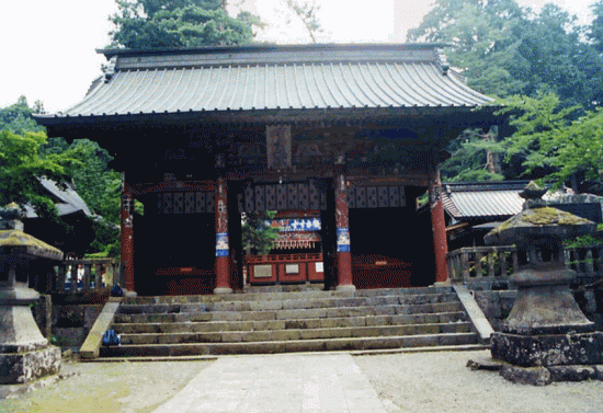 北口本宮冨士浅間神社随神門