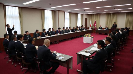 初登庁日の全員協議会