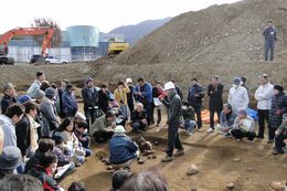 12月現説_住居跡の遺物