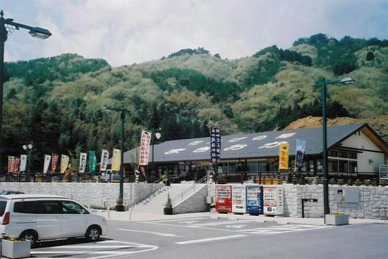 10道の駅花かげの郷まきおか