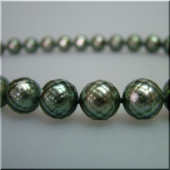 華真珠（ネックレス）【素材】真珠の画像を拡大