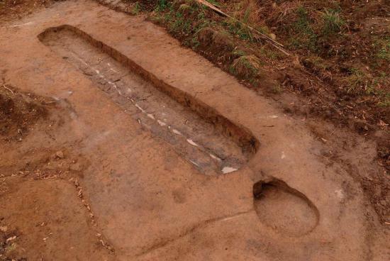 遺跡内で最大の炭窯跡の完掘状況